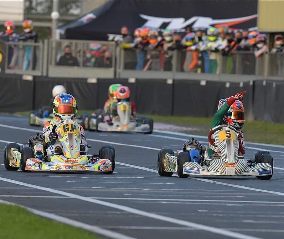 Jeff-Hall Win at PFI